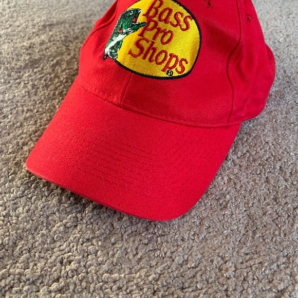 Bass bro shops red hat - Picture 6 of 7